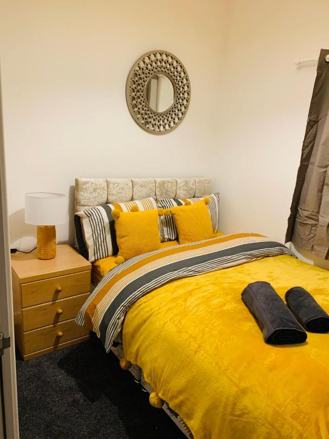 City Blessed Aptm 3 With Free Parking North Shields Esterno foto